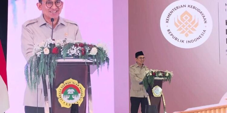 Menbud Fadli Zon menjadi pembicara pada Munas X LDII. Foto: LINES.