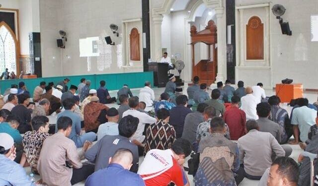 LDII Bontang menggelar pengajian umum sekaligus penyuluhan hukum bagi para warga. Foto: LINES.