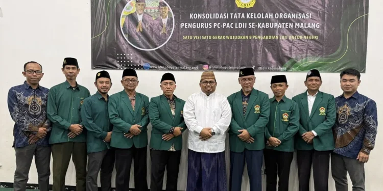 Ketua DPP LDII, Dwi Pramono, dalam konsolidasi pengurus PC dan PAC LDII se-Kabupaten Malang di Aula Pondok Pesantren Baitul A’laa Kepanjen, Kabupaten Malang, Jawa Timur pada Rabu (3/6/2026). Foto: LINES